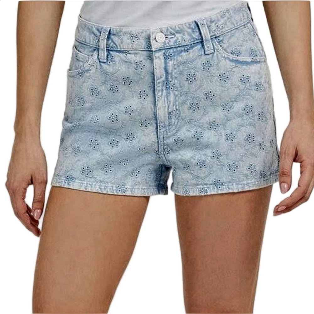 🆕 GUESS "CLAUDIA" LIGHT BLUE SHORTS WITH EMBROIDERED  FLORAL EYELET DESIGNS